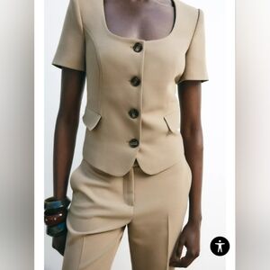Zara Short Sleeve Blazer With Shoulder Pads